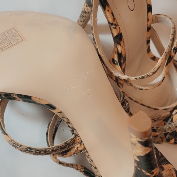 Aldo Yellow Snakeskin Heel - Picture 8 of 8